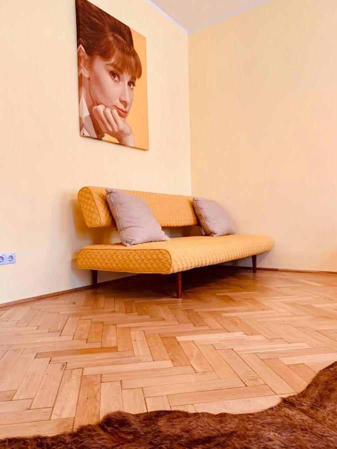 Cinematheque Ultracentral Apartment سيبيو المظهر الخارجي الصورة